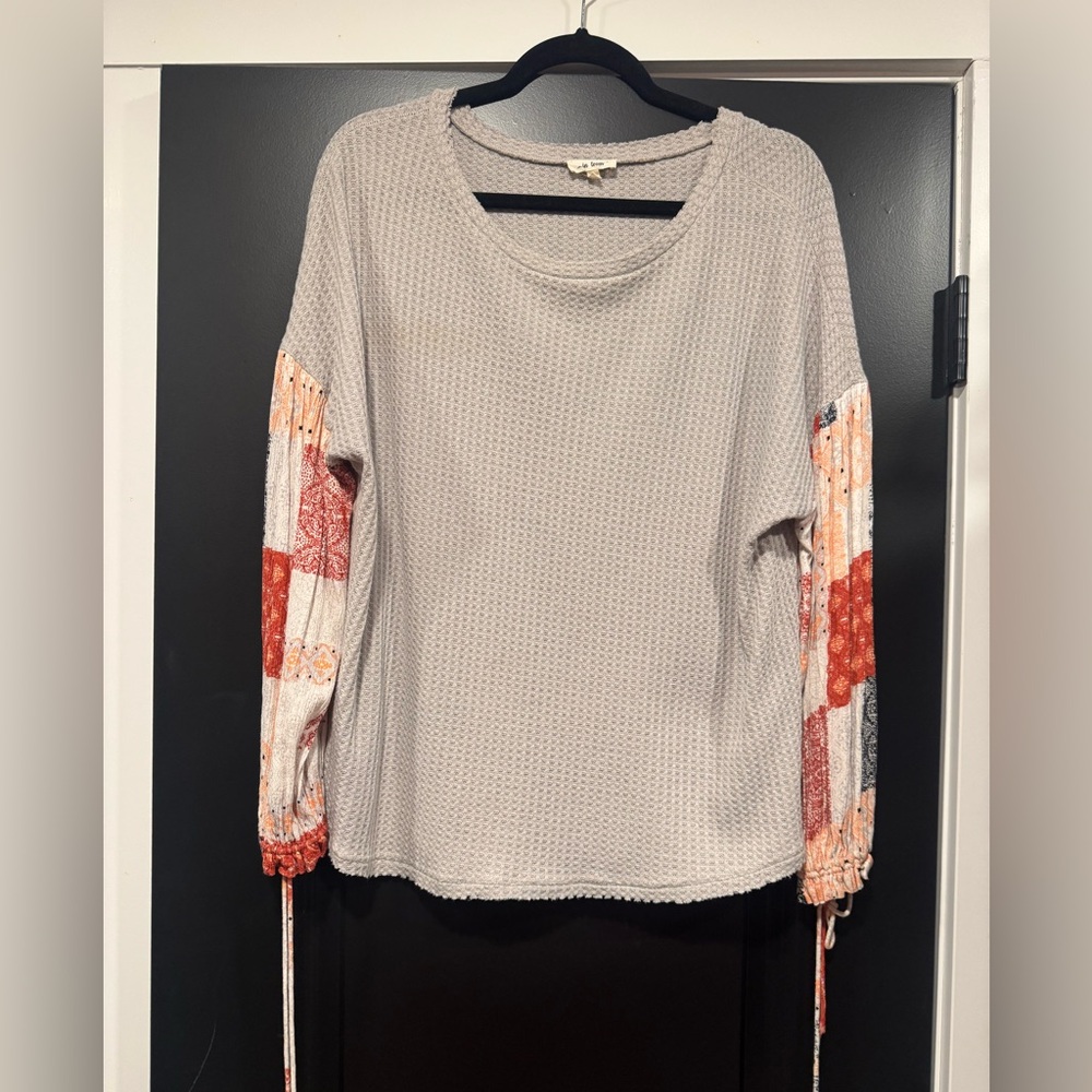 In loom Gray Waffle Knit Blouse with Orange Patterned Sleeves